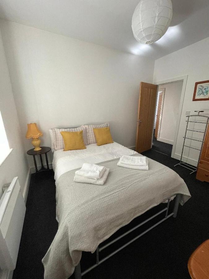 2 Bedroom Apartment In キダーミンスター エクステリア 写真