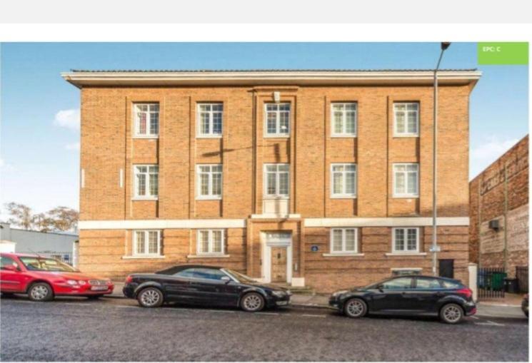 2 Bedroom Apartment In キダーミンスター エクステリア 写真